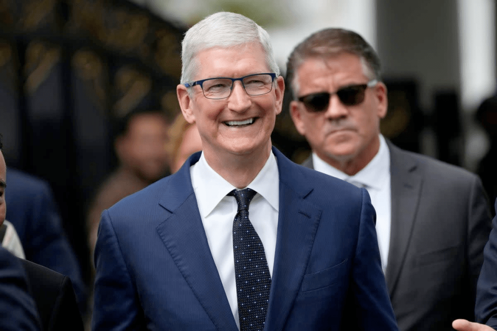 Apple Sued by Shareholders Over Alleged AI Misrepresentations